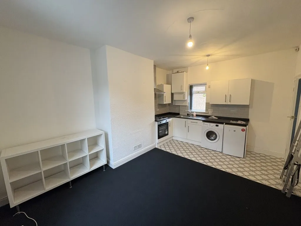 Industrial Avenue, Birstall, WF17, photo 2