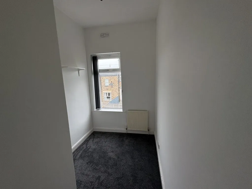 Industrial Avenue, Birstall, WF17, photo 5