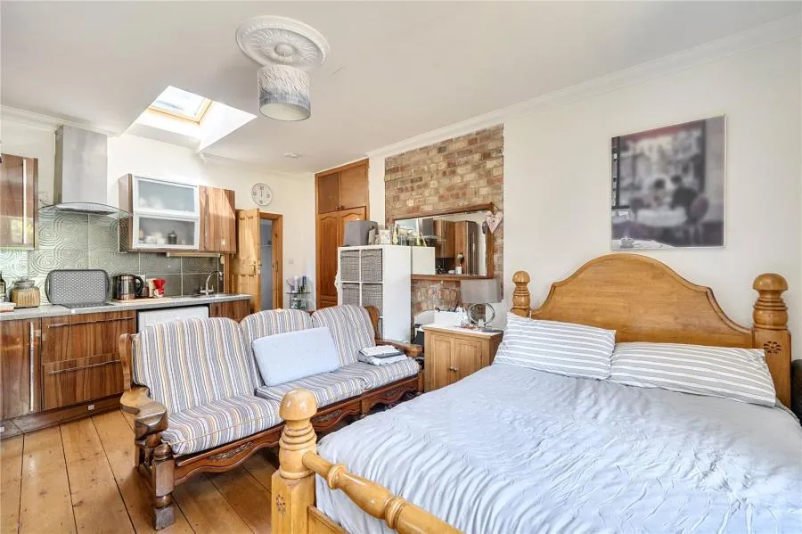 Tolworth Rise North, Surbiton, KT5, photo 8