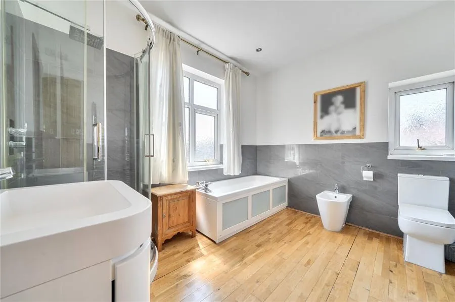 Tolworth Rise North, Surbiton, KT5, photo 5
