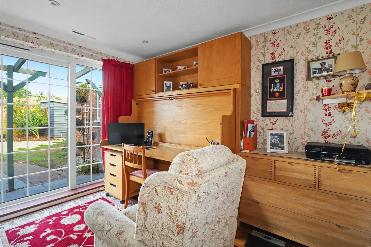 Thursby Road, Woking, GU21, photo 4