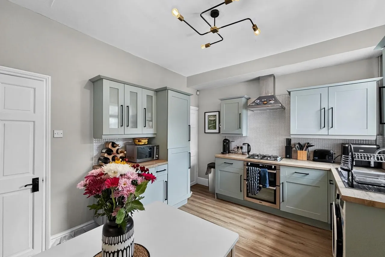 St. Andrews Avenue, Timperley WA15 6SG, photo 7