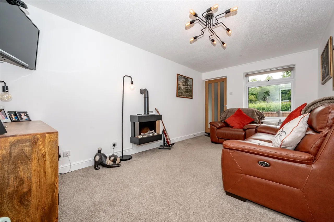 Avonbank Close Hunt End, Walkwood, Redditch, B97 5XR, photo 7