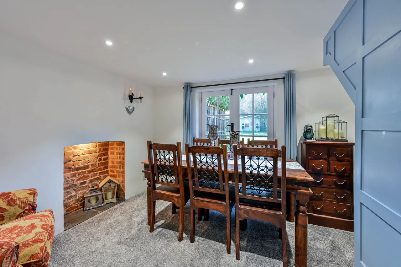 Hillier Cottage, The Street, Guildford, photo 10
