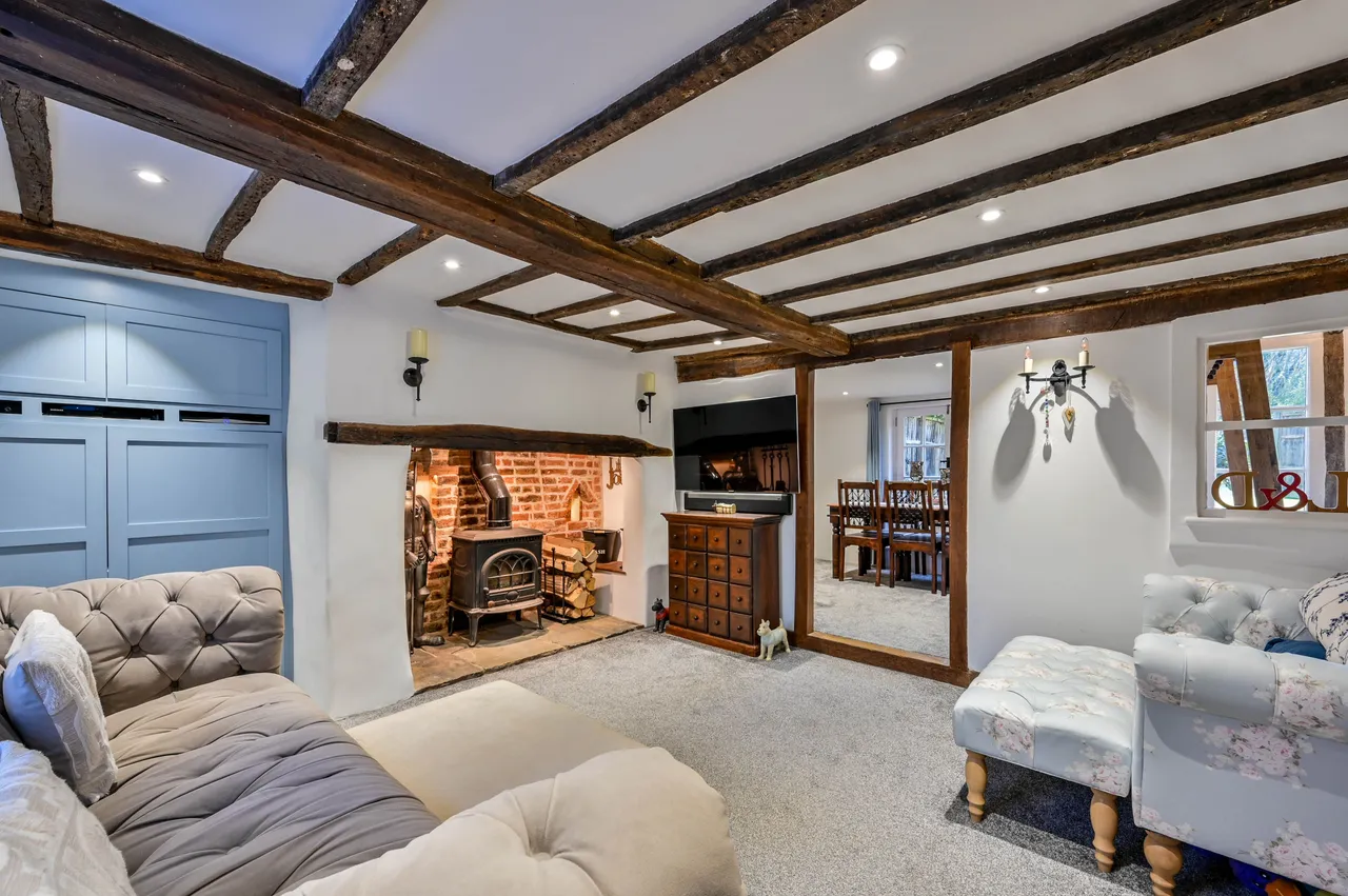 Hillier Cottage, The Street, Guildford, photo 5