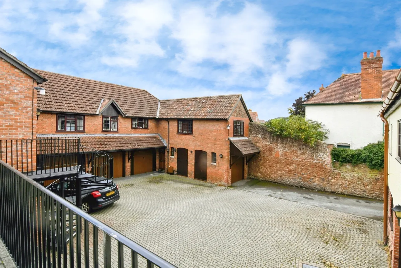 Bancks Street, Minehead, TA24, photo 13
