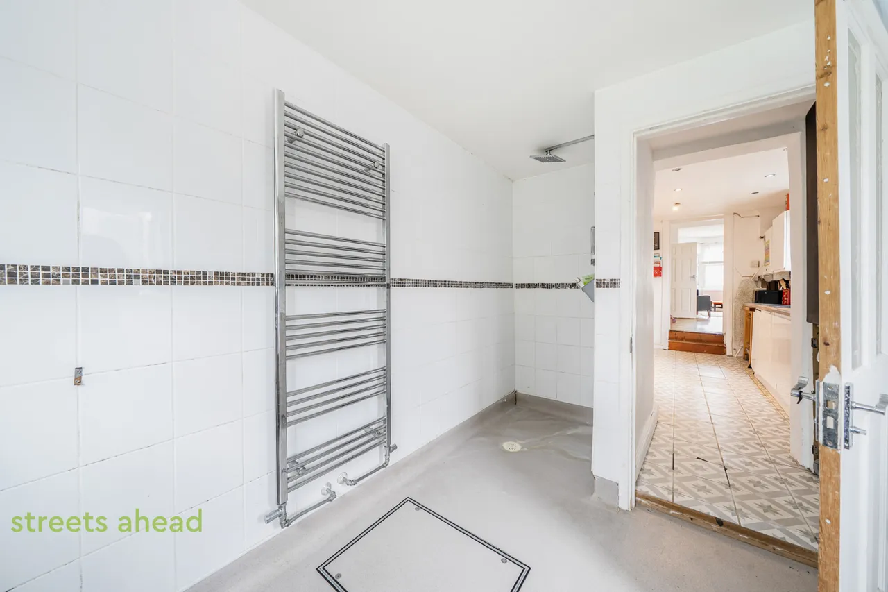 Bensham Grove, Thornton Heath, CR7, photo 18