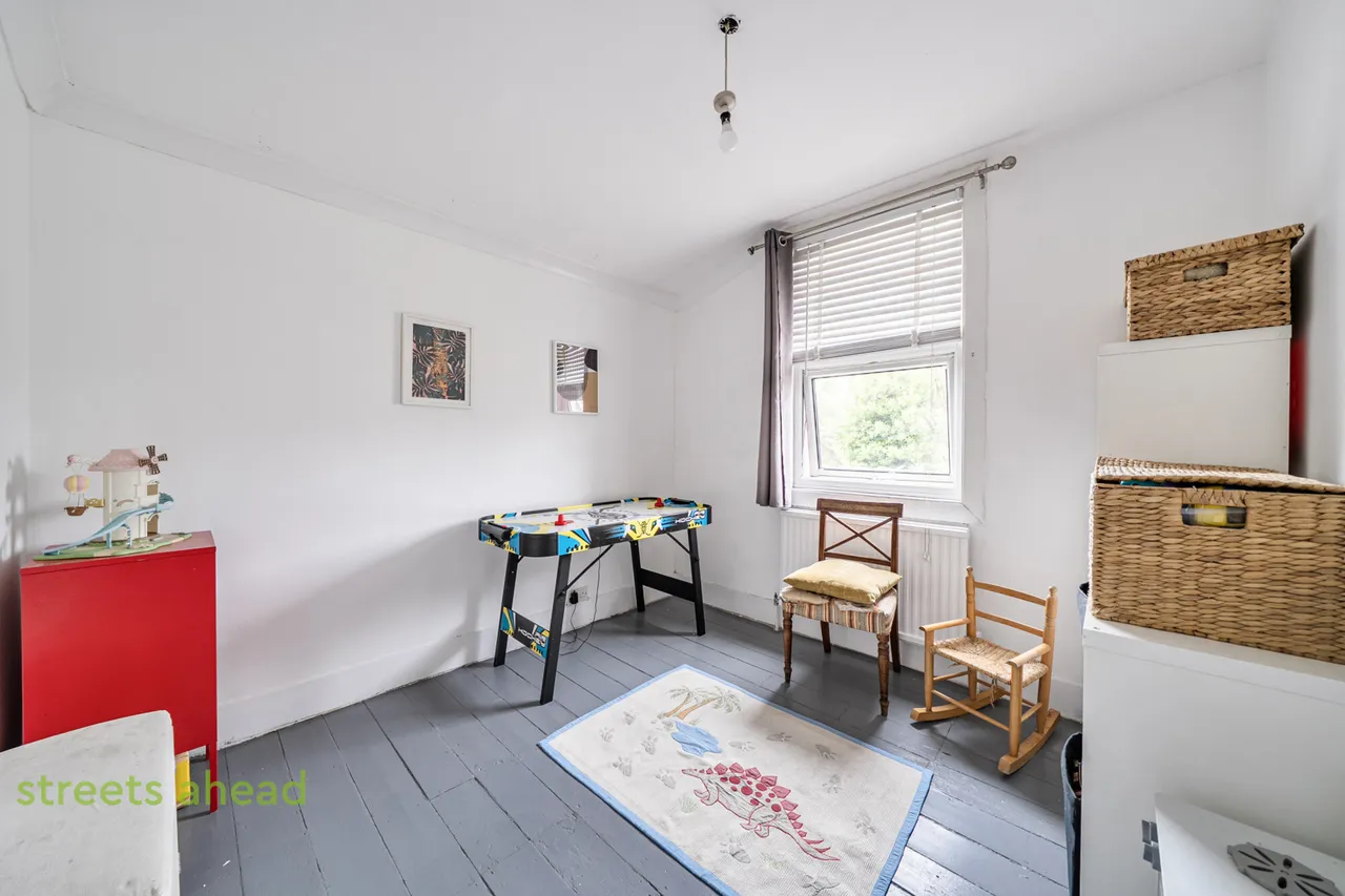 Bensham Grove, Thornton Heath, CR7, photo 11