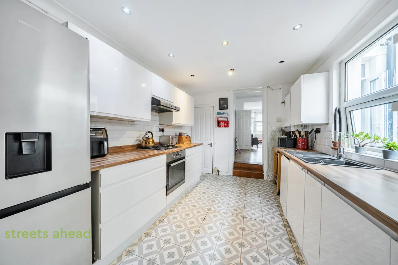 Bensham Grove, Thornton Heath, CR7, photo 3