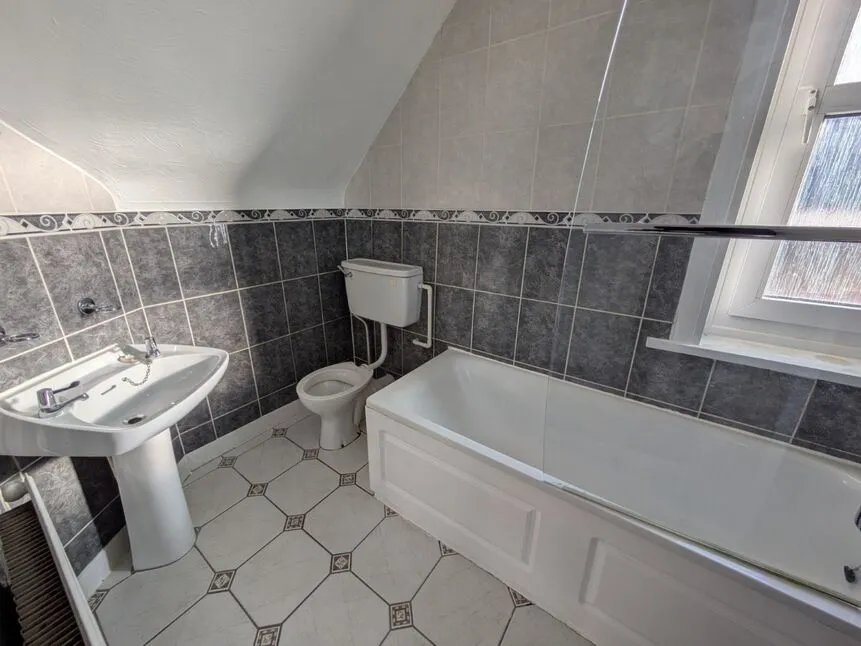 Cheriton Road, Folkestone, CT19, photo 8