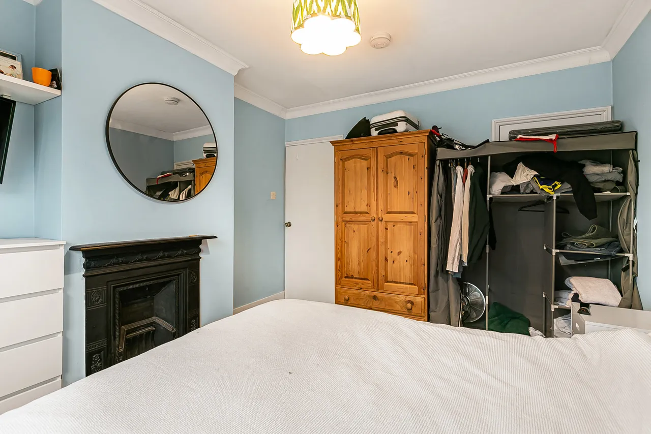 Harvest Road, Englefield Green, TW20, photo 13