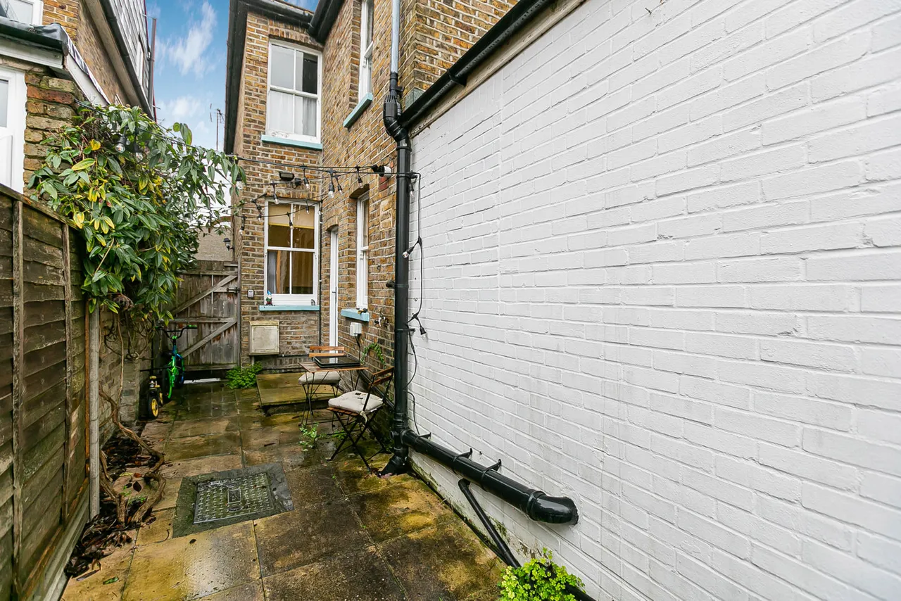 Harvest Road, Englefield Green, TW20, photo 19
