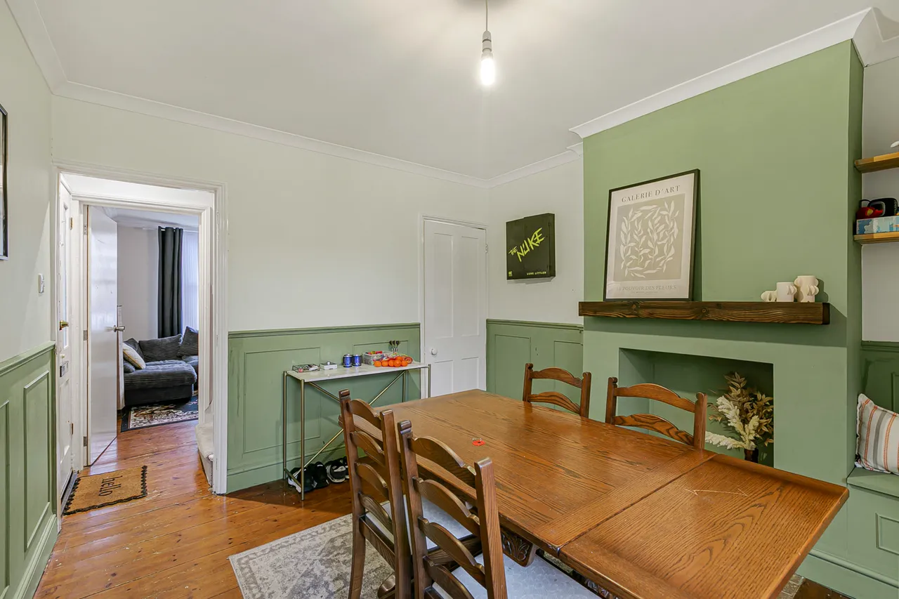 Harvest Road, Englefield Green, TW20, photo 6