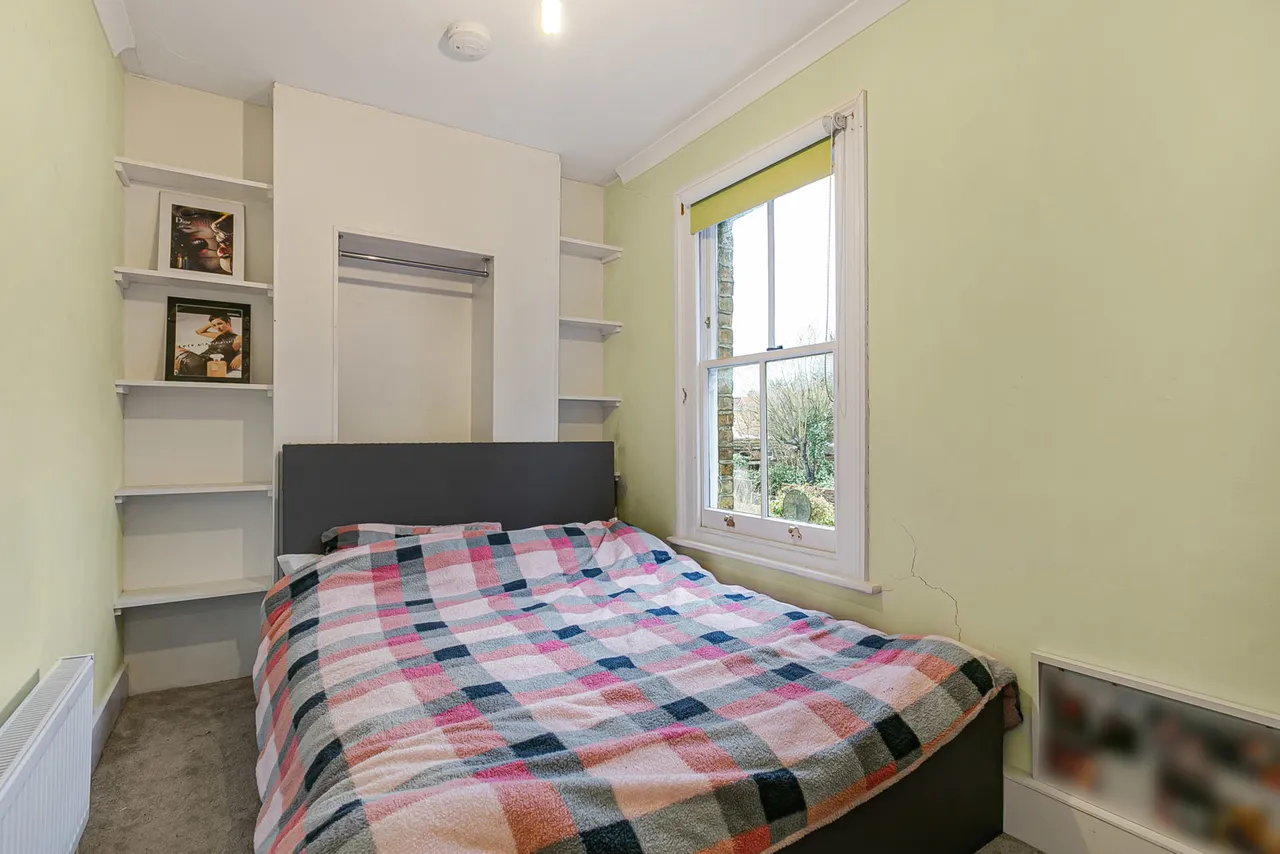 Harvest Road, Englefield Green, TW20, photo 12