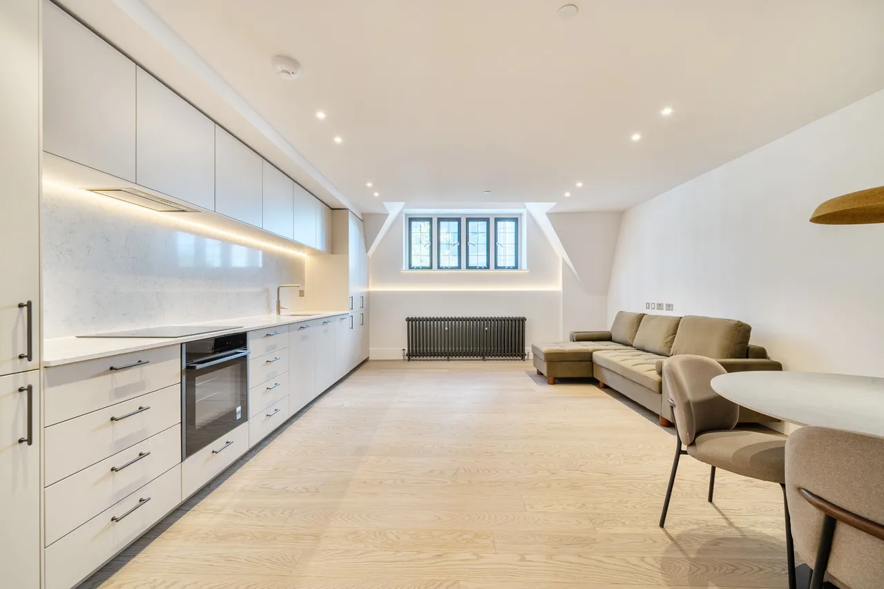 Flat 5, 13 Kensington High Street, London, photo 4