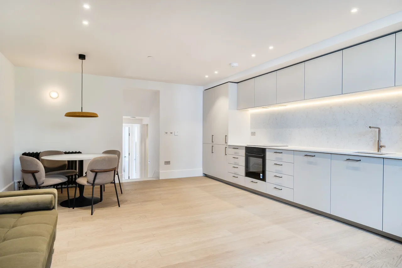 Flat 5, 13 Kensington High Street, London, photo 7