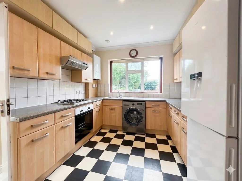 Selvage Lane, Mill Hill, photo 3