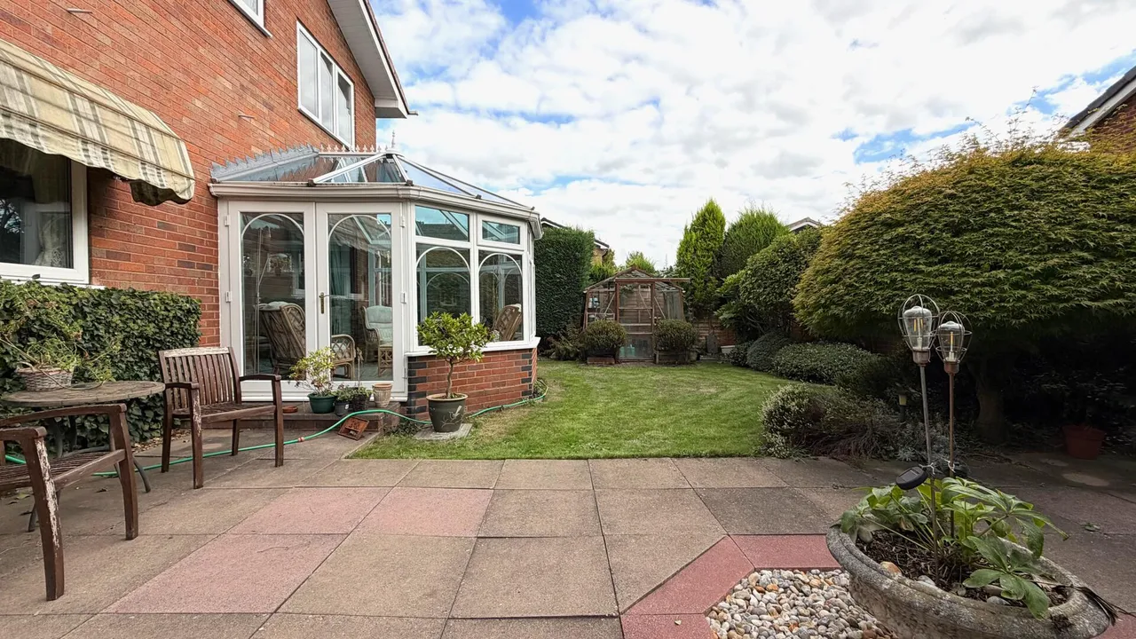 Lynwood Drive, Blakedown, Kidderminster, photo 35