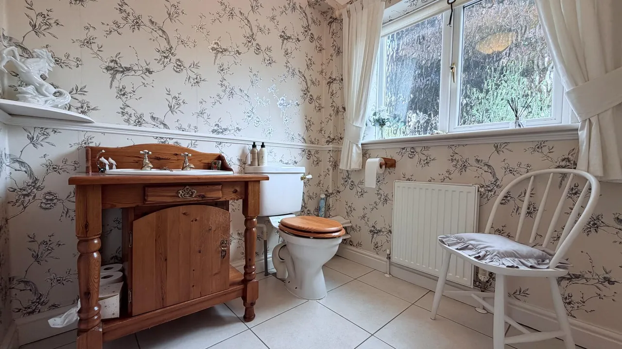 Lynwood Drive, Blakedown, Kidderminster, photo 15