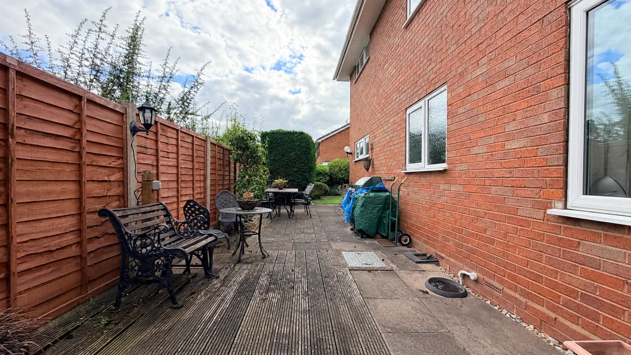 Lynwood Drive, Blakedown, Kidderminster, photo 31