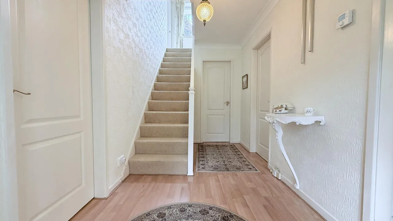 Lynwood Drive, Blakedown, Kidderminster, photo 6