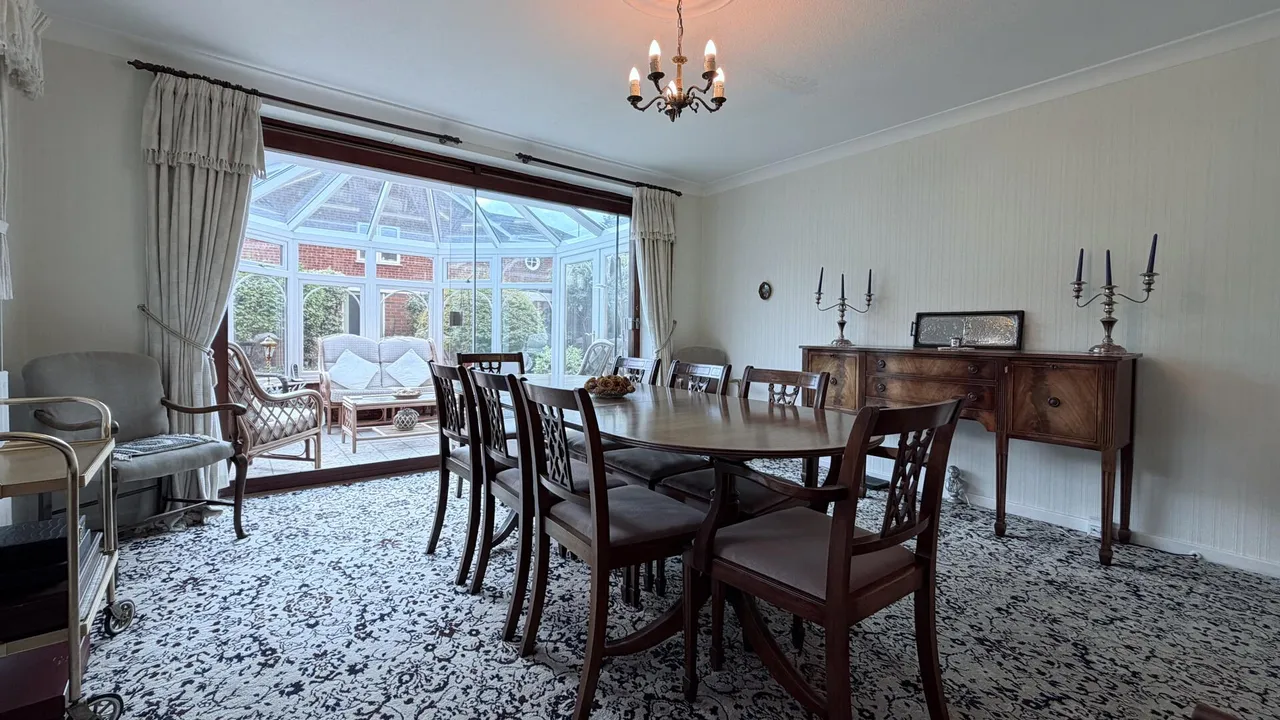 Lynwood Drive, Blakedown, Kidderminster, photo 8