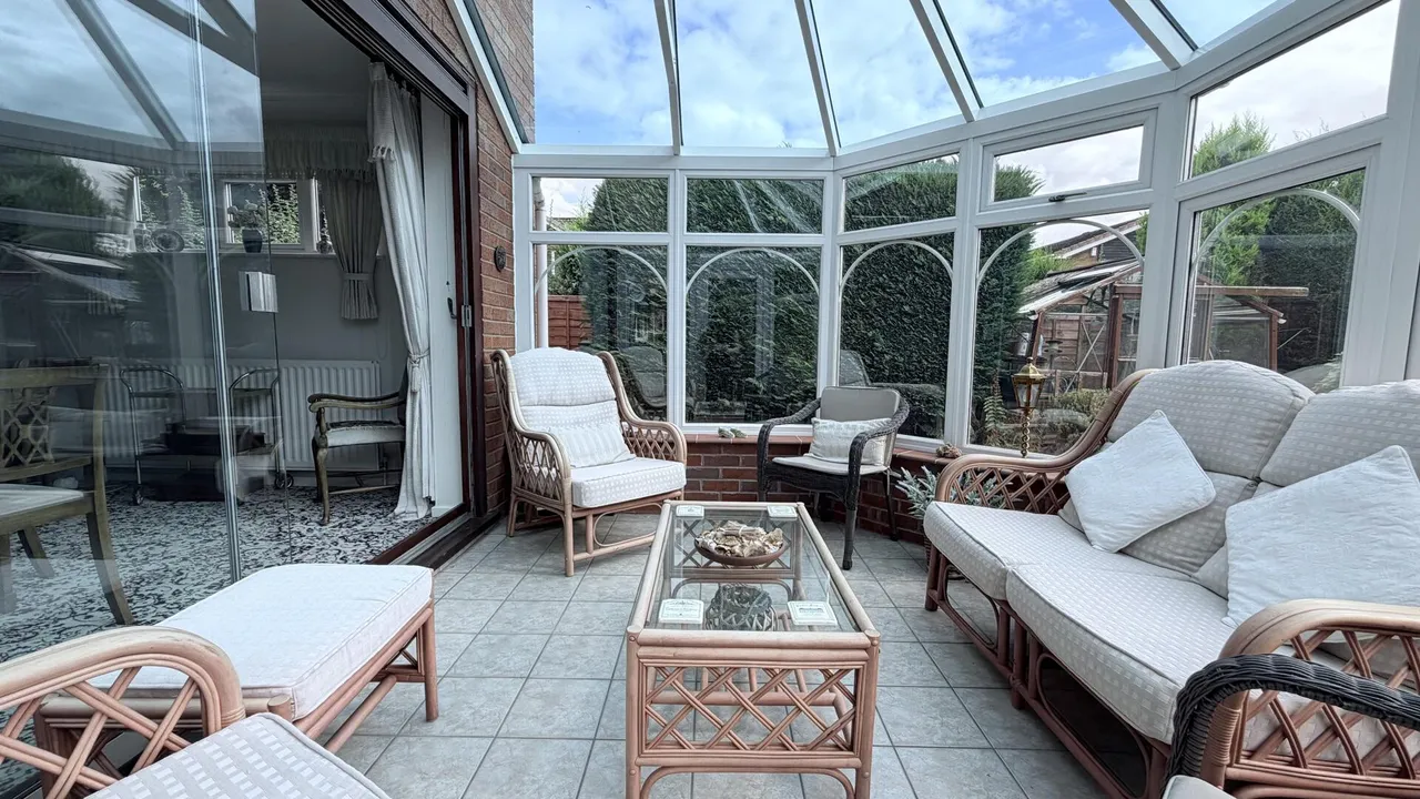 Lynwood Drive, Blakedown, Kidderminster, photo 14