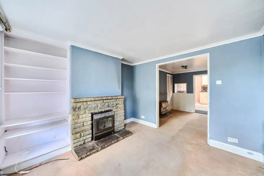 Vicarage Road, Sunbury-on-Thames, TW16, photo 2