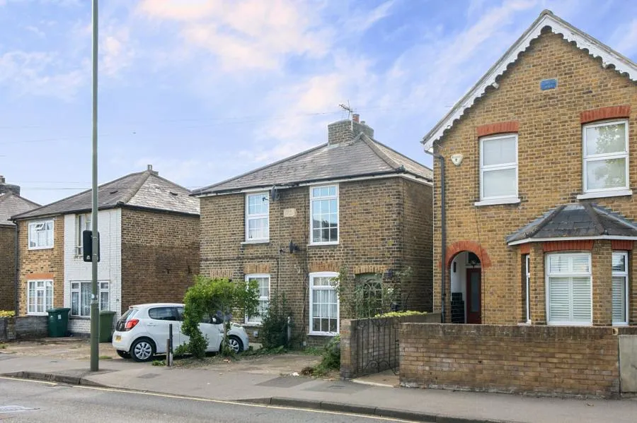 Vicarage Road, Sunbury-on-Thames, TW16, photo 18