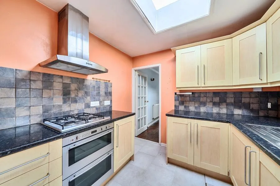 Vicarage Road, Sunbury-on-Thames, TW16, photo 5