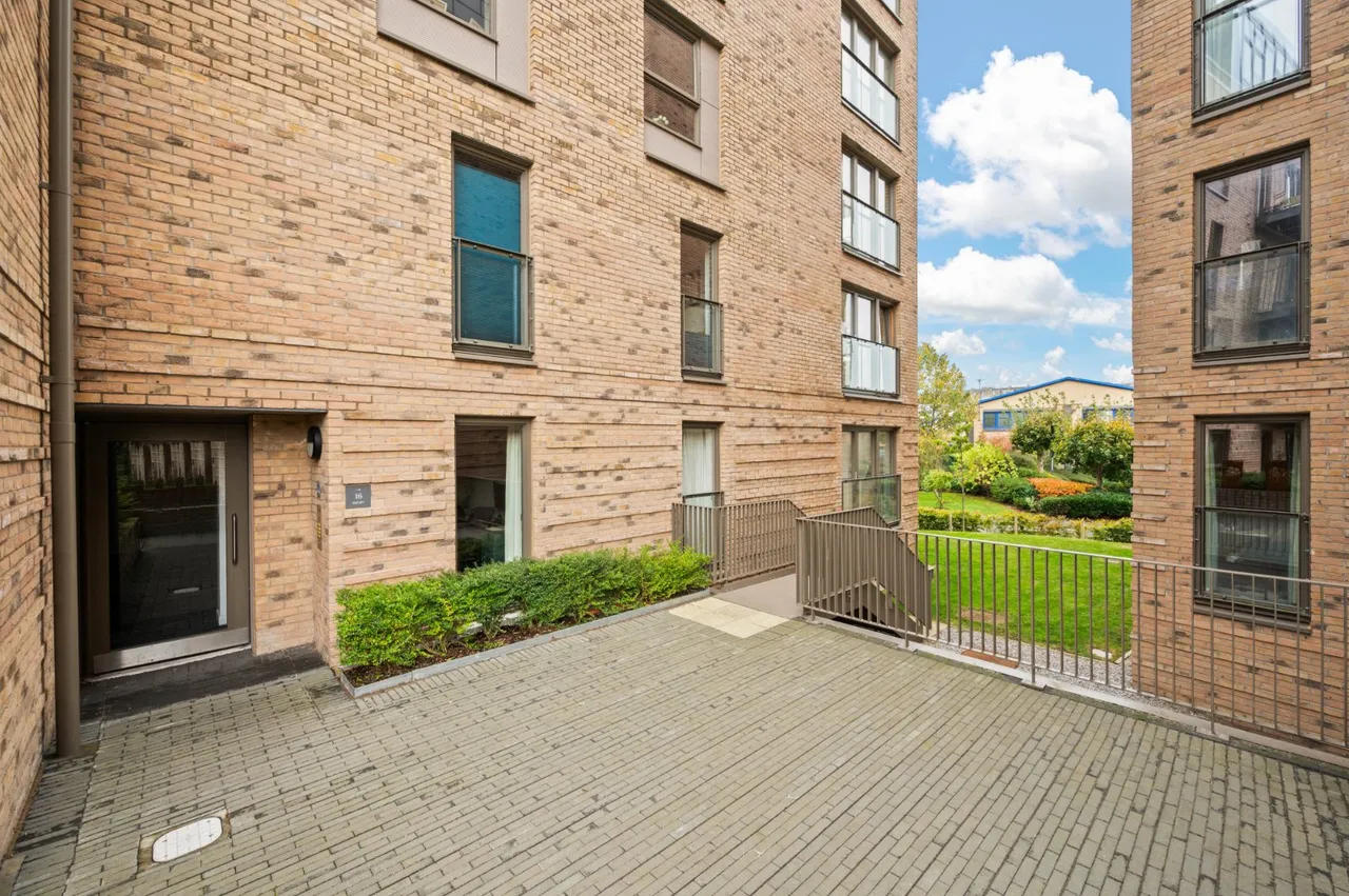 Hughes Close, Canonmills, EH7, photo 18