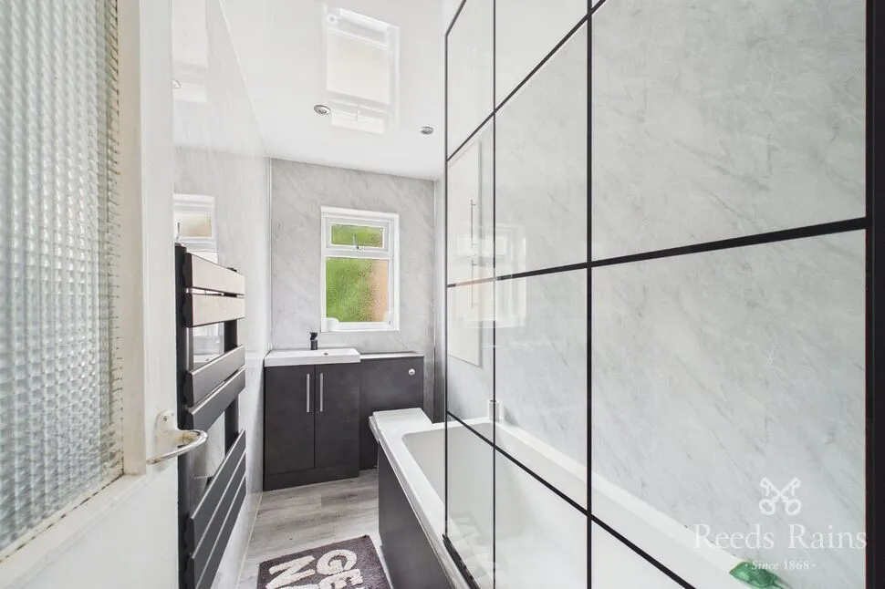 Mottram Road, Hyde, Greater Manchester, SK14, photo 5