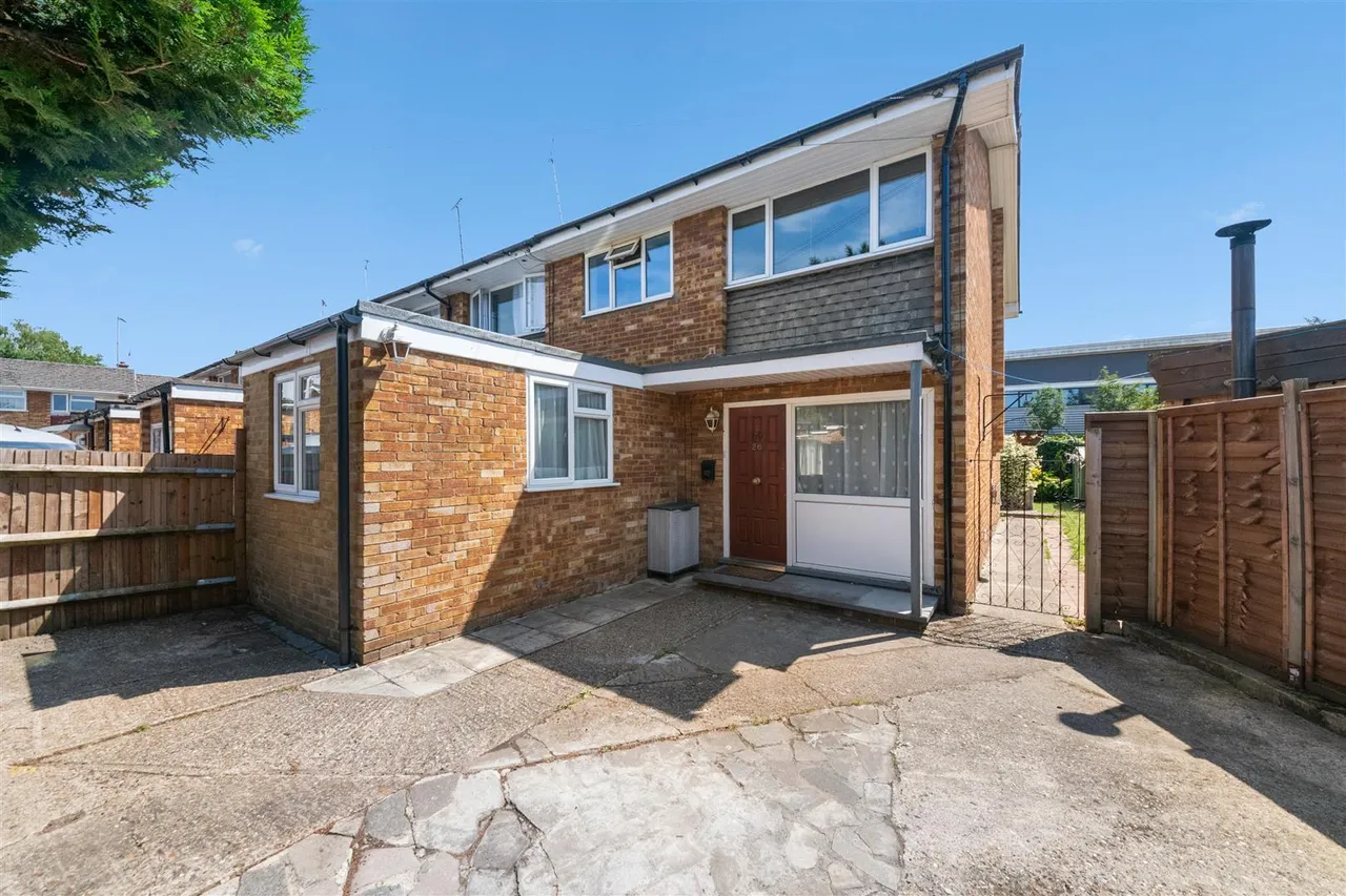 Andover Close, Uxbridge, photo 12
