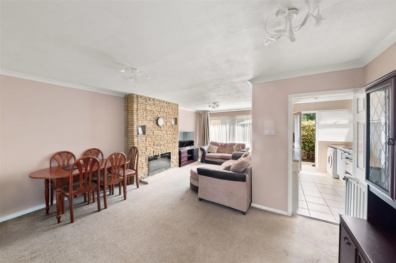 Andover Close, Uxbridge, photo 4