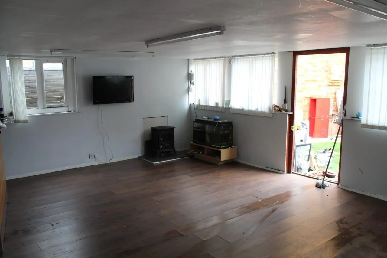 Andover Close, Uxbridge, photo 14