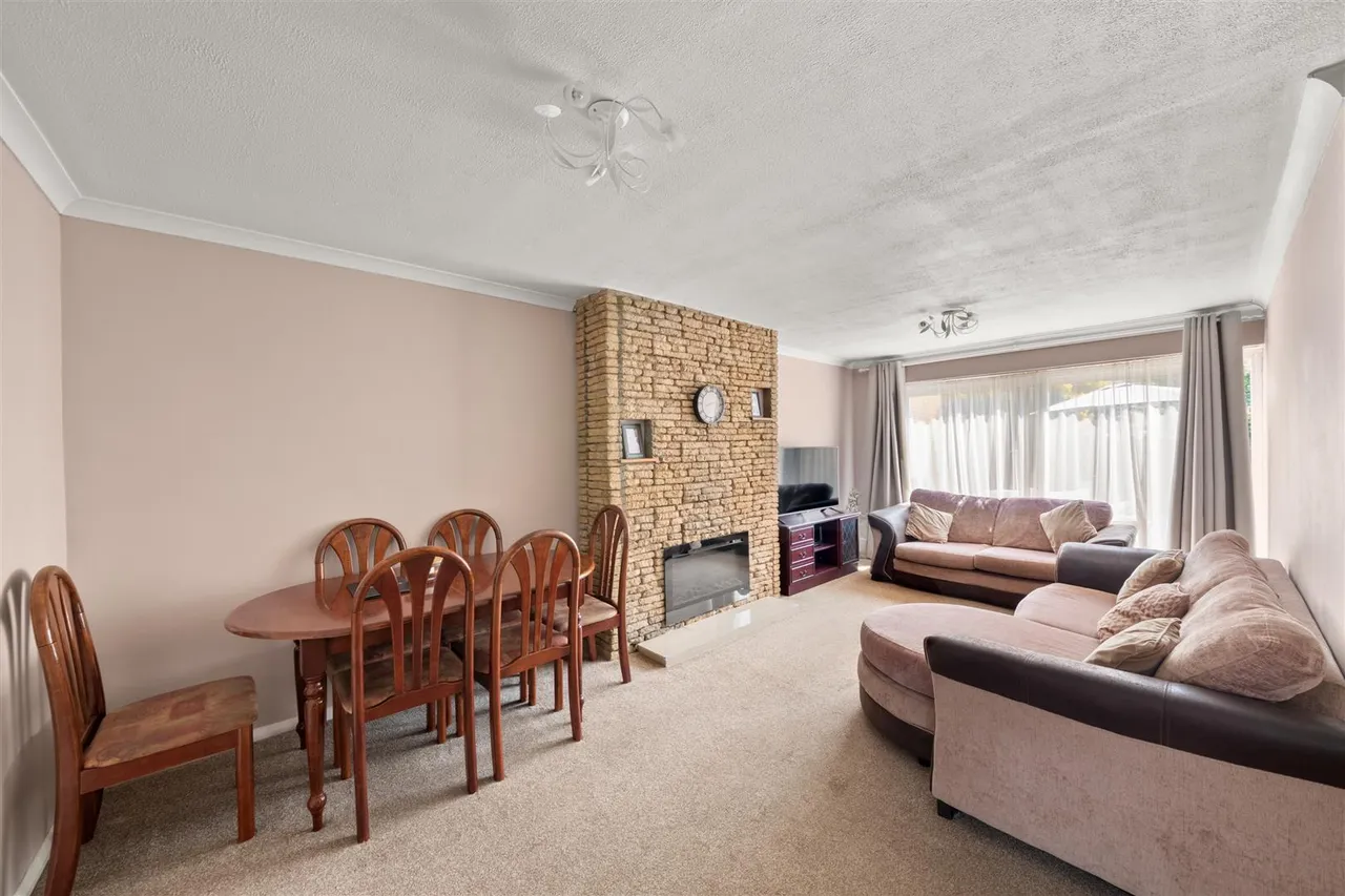 Andover Close, Uxbridge, photo 10