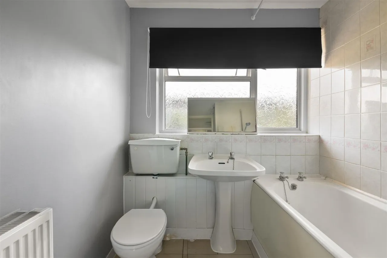 Andover Close, Uxbridge, photo 11
