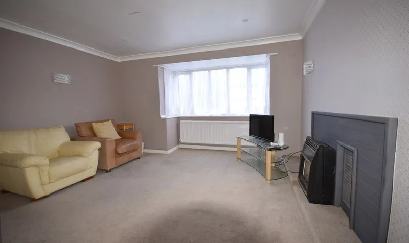Grosvenor Road, Epsom, KT18, photo 6