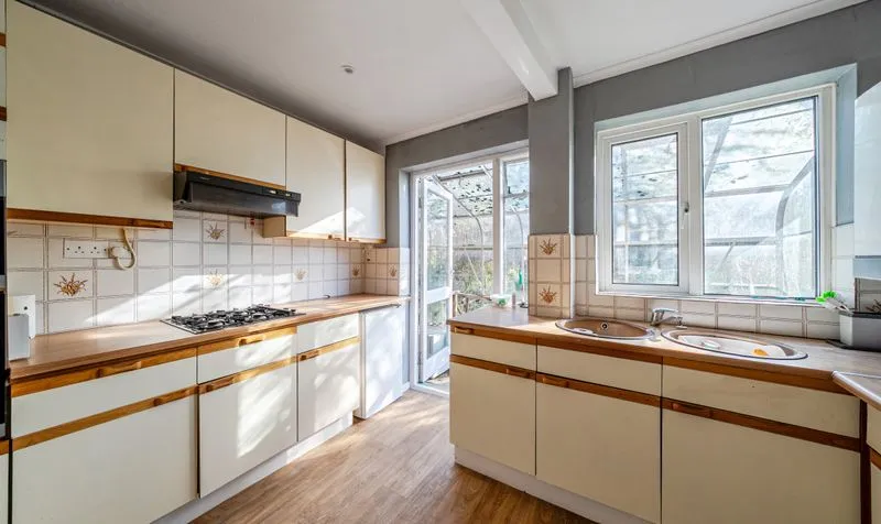 Grosvenor Road, Epsom, KT18, photo 5