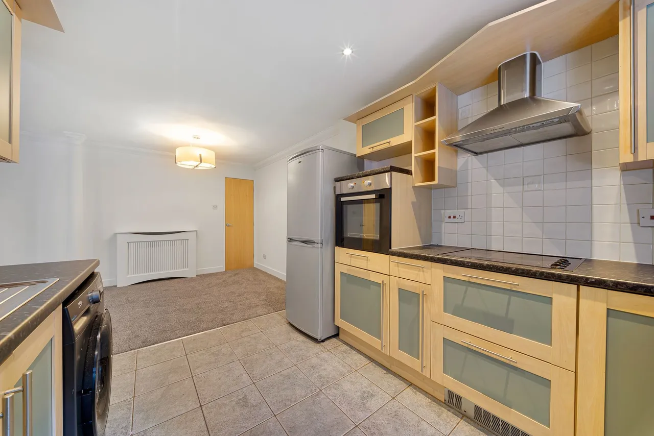 Flat 2, Brindley Wharf Waterfront, Preston On The Hill, Warrington, WA4 4AU, photo 7