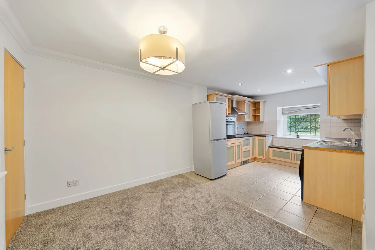 Flat 2, Brindley Wharf Waterfront, Preston On The Hill, Warrington, WA4 4AU, photo 5