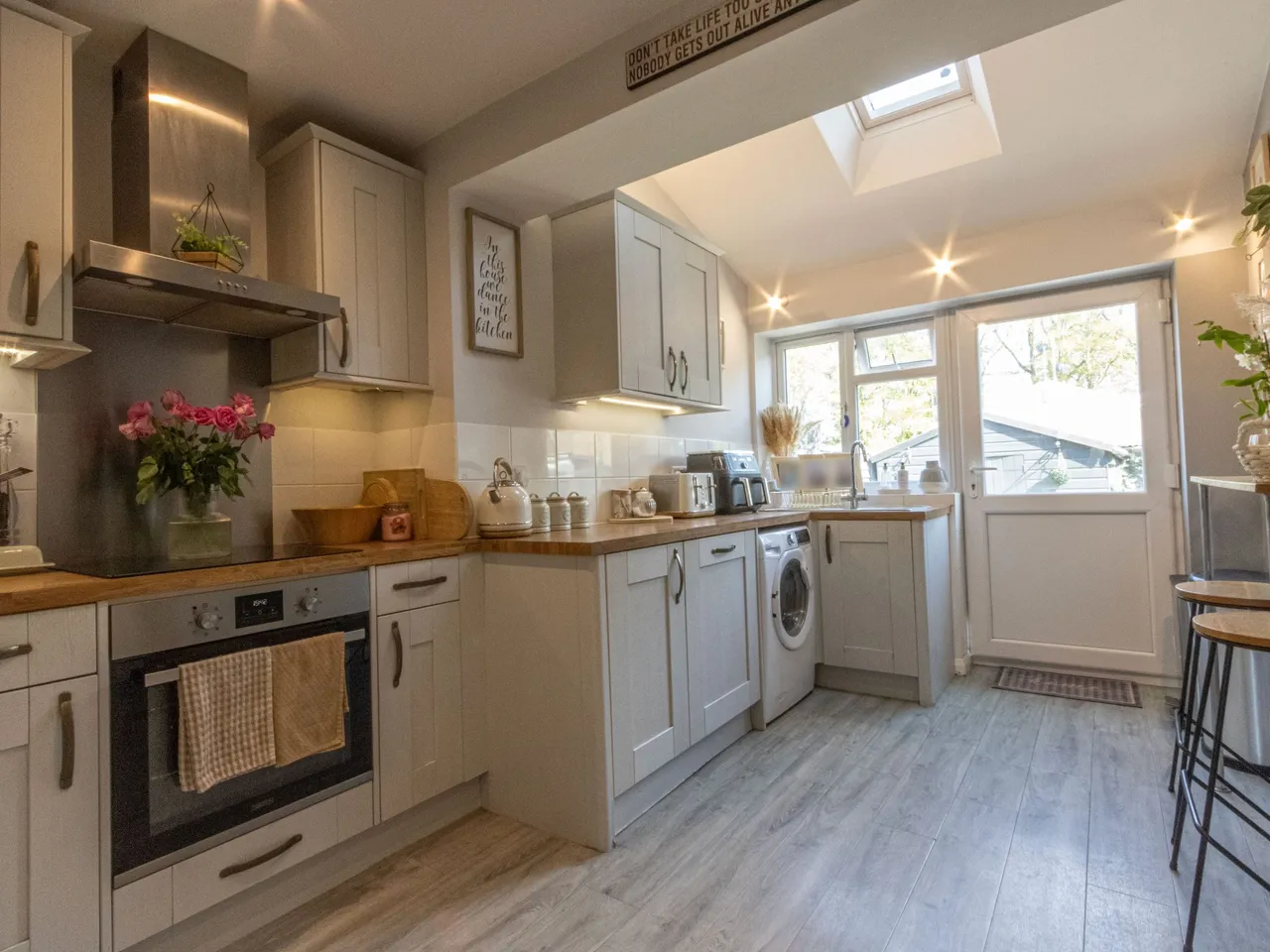 St. Marys Road, Hartley Wintney, Hook, RG27 8EZ, photo 6