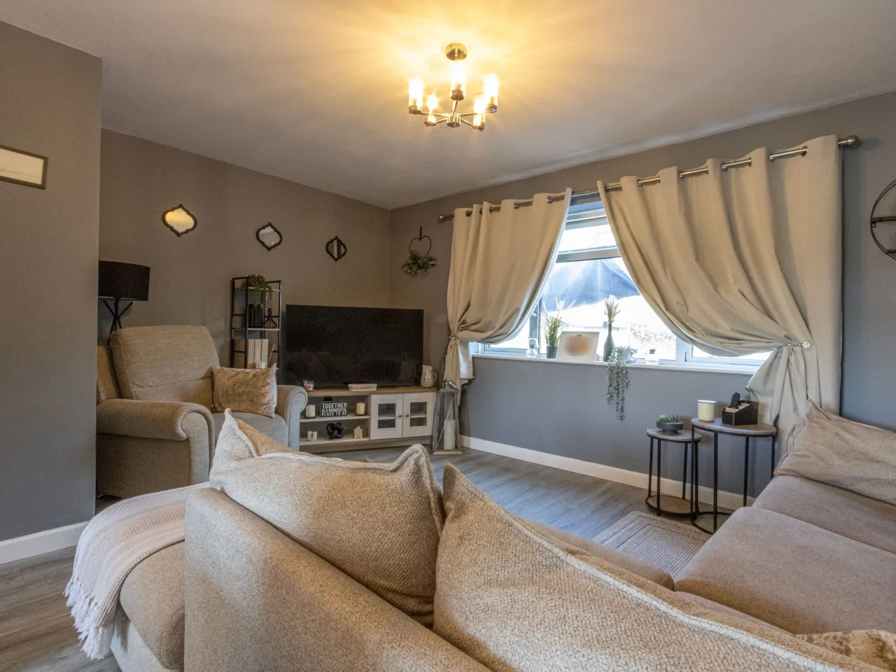 St. Marys Road, Hartley Wintney, Hook, RG27 8EZ, photo 3