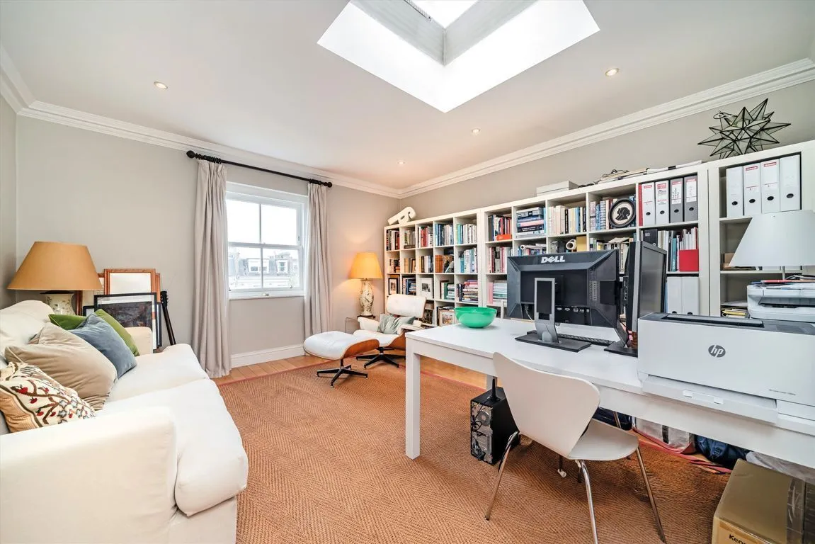Elsham Road, W14, photo 2