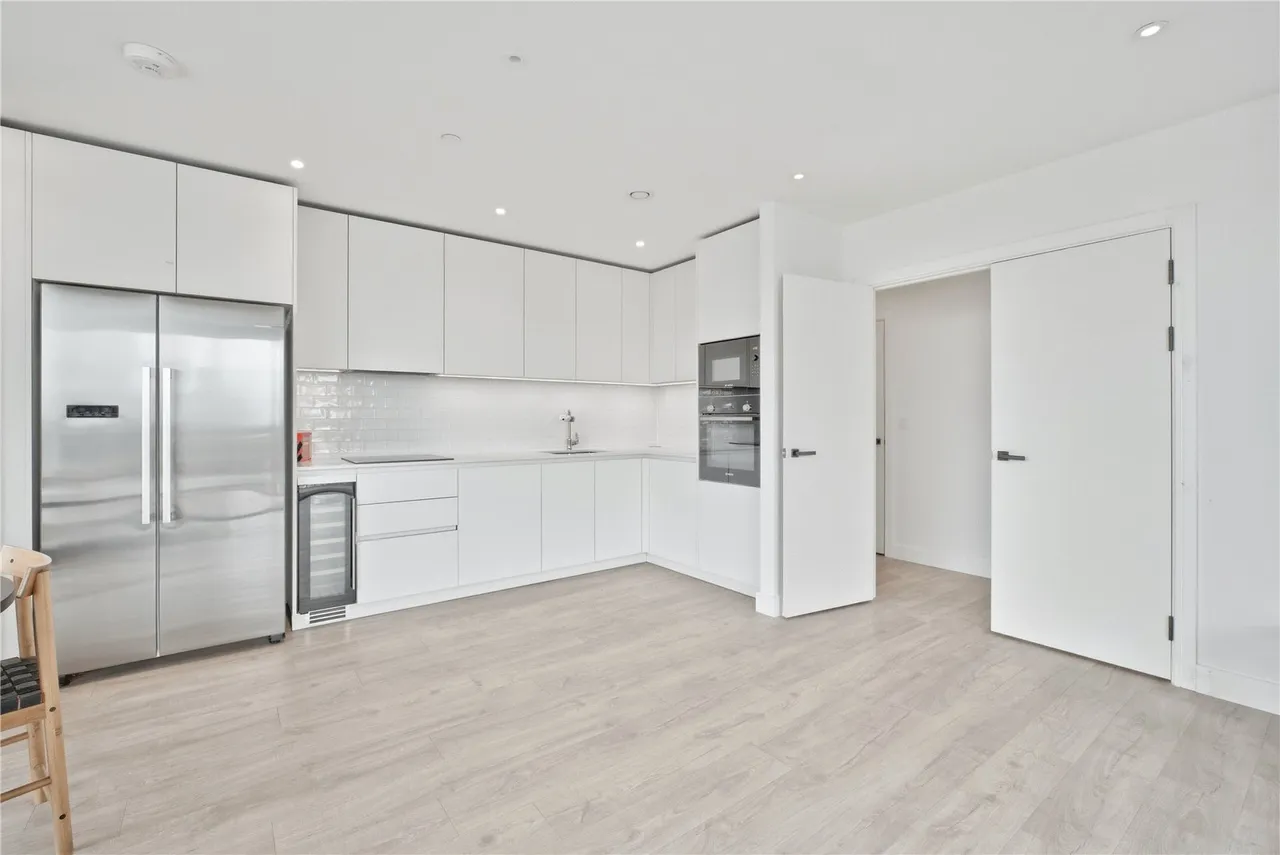 Allium House, Grand Union, Caldon Boulevard, HA0 1BD, photo 3