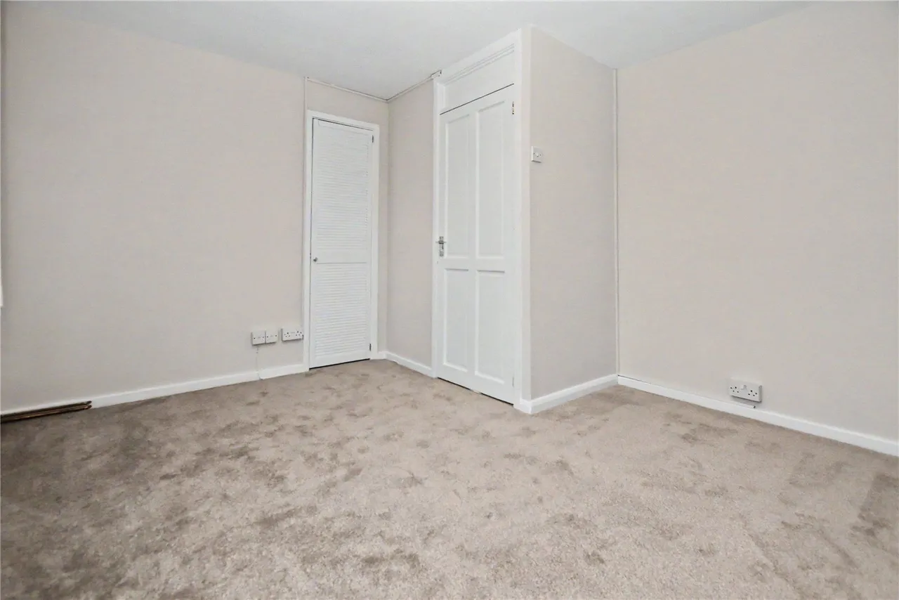 Bransby Rise, Farsley, LS28, photo 7
