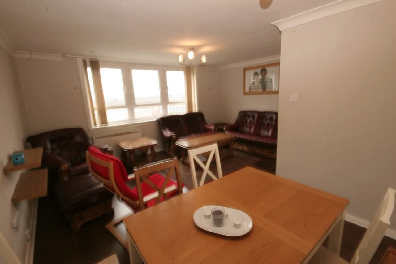 1265 Pollokshaws Road, photo 2