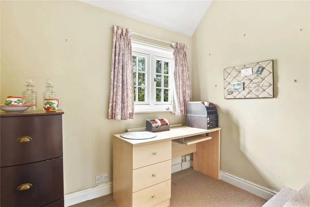 School Lane, Tiddington, CV37, photo 11