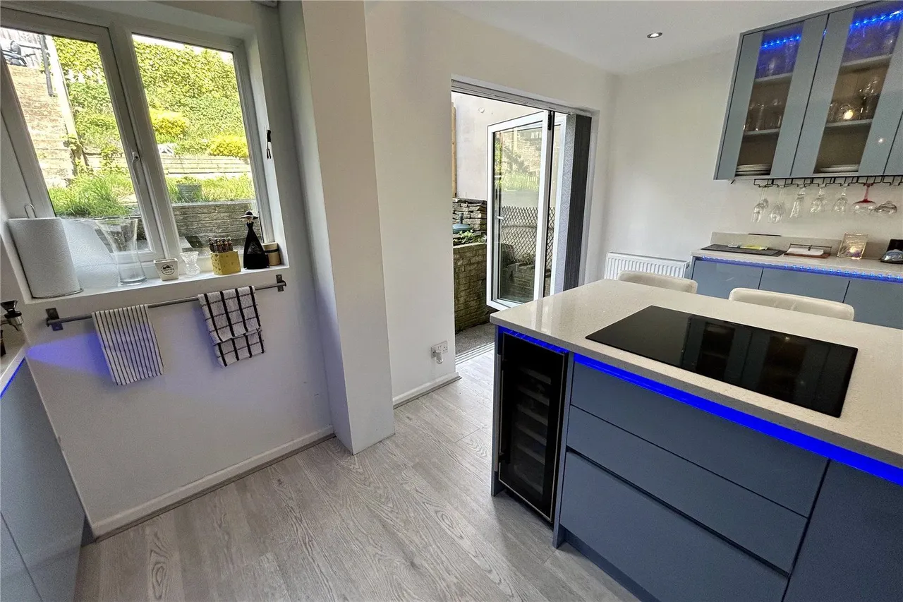 Armitage Road, Milnsbridge, HD3, photo 7