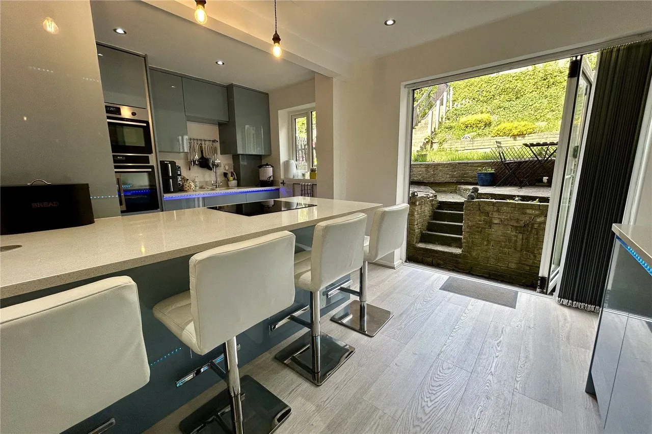 Armitage Road, Milnsbridge, HD3, photo 5